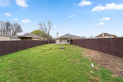 1110 Wake Forest Drive, Lewisville, TX 75077 - Photo 35