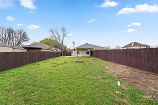 1110 Wake Forest Dr, Lewisville, TX 75077 - Photo 35