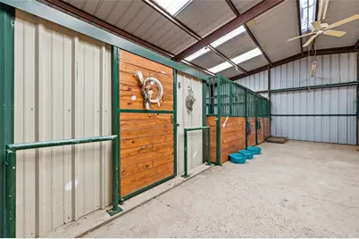 2701 Hulen Street, Burleson, TX 76028 - Photo 31