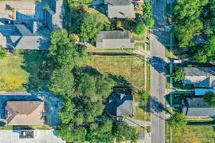 714 N Walnut St, Sherman, TX 75090 - Photo 1