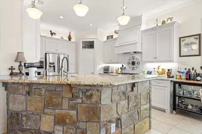 1402 Joshua Way, Granbury, TX 76048 - Photo 13