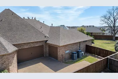 1402 Joshua Way, Granbury, TX 76048 - Photo 39