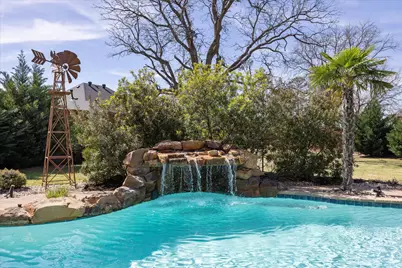 1402 Joshua Way, Granbury, TX 76048 - Photo 35