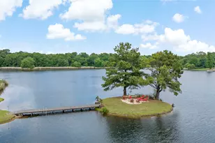 571 Hidden Lake Dr, Powderly, TX 75473 - Photo 5