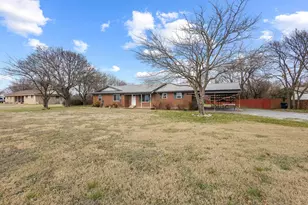 1489 Beasley Blvd, Whitewright, TX 75491 - Photo 1