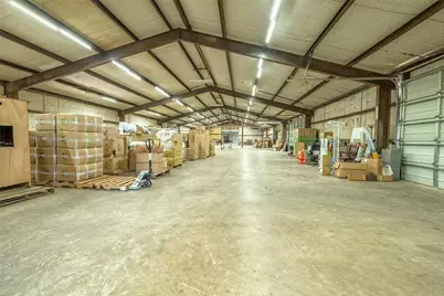 901 McDonald Drive E, Pilot Point, TX 76258 - Photo 11