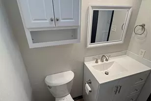 900 N Austin St, Denton, TX 76201 - Photo 9