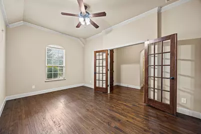 6913 Bobwhite Drive, North Richland Hills, TX 76182 - Photo 5