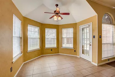 909 Mallard Way, Flower Mound, TX 75028 - Photo 9