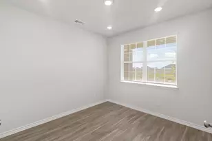 1128 Runway Rd, Fort Worth, TX 76131 - Photo 3