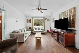 217 N 5th St, Lott, TX 76656 - Photo 3