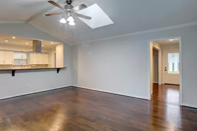 9424 Hunters Creek Drive, Dallas, TX 75243 - Photo 15