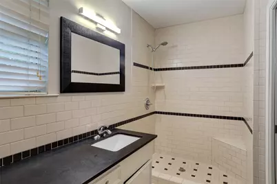 9424 Hunters Creek Drive, Dallas, TX 75243 - Photo 23