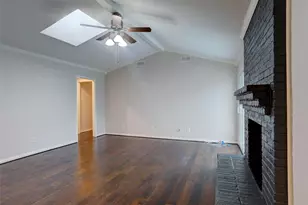 9424 Hunters Creek Dr, Dallas, TX 75243 - Photo 17