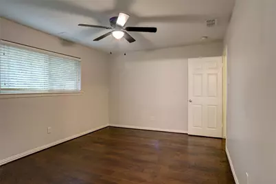 9424 Hunters Creek Drive, Dallas, TX 75243 - Photo 21