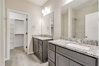 1005 E Tucker Street, Fort Worth, TX 76104 - Photo 25