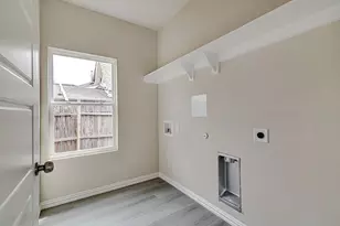 1005 E Tucker St, Fort Worth, TX 76104 - Photo 15