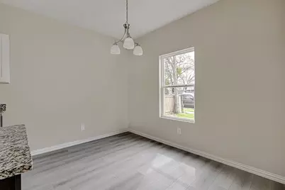1005 E Tucker Street, Fort Worth, TX 76104 - Photo 11