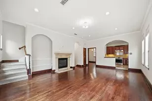 1020 Pavillion St, Dallas, TX 75204 - Photo 15