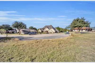 2000 Stone Canyon Court, Arlington, TX 76012 - Photo 17