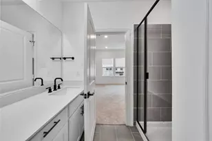 9916 Hennings St, Irving, TX 75063 - Photo 21