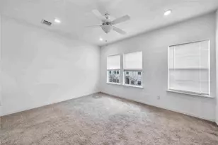 9916 Hennings St, Irving, TX 75063 - Photo 19