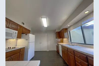 9609 Orchard Hill, Dallas, TX 75243 - Photo 15