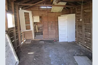 106 E Magnolia Avenue, Electra, TX 76360 - Photo 7