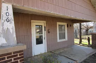 106 E Magnolia Ave, Electra, TX 76360 - Photo 11