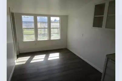 106 E Magnolia Avenue, Electra, TX 76360 - Photo 23