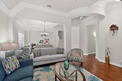 8715 Lindenwood Lane, Irving, TX 75063 - Photo 7