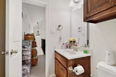 8715 Lindenwood Lane, Irving, TX 75063 - Photo 37