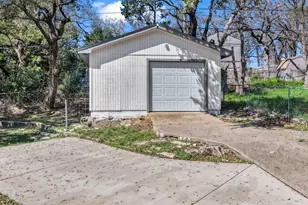 1830 Hitching Post Rd, Granbury, TX 76049 - Photo 31