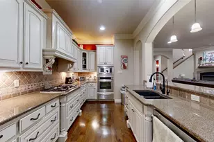 2200 Herons Nest Dr, Granbury, TX 76048 - Photo 7