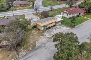 321 W Rentz St, Weatherford, TX 76086 - Photo 17