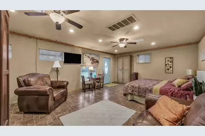 321 W Rentz Street, Weatherford, TX 76086 - Photo 9