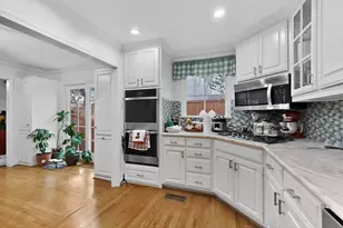 7639 Lovers Ln, Dallas, TX 75225 - Photo 13