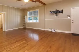 730 Indiana St, Graham, TX 76450 - Photo 9