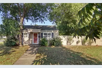 730 Indiana Street, Graham, TX 76450 - Photo 1