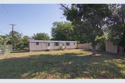 730 Indiana Street, Graham, TX 76450 - Photo 23
