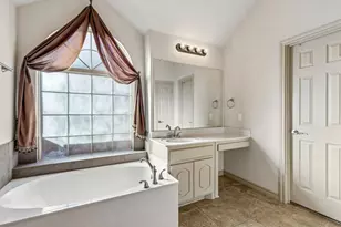 9628 Makiposa Ln, Fort Worth, TX 76177 - Photo 13