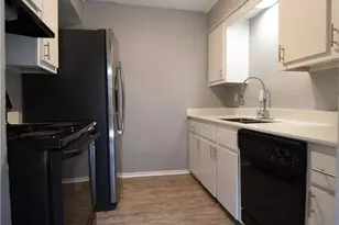 8910-8912 Greenmound Ave, Dallas, TX 75227 - Photo 5