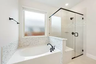 1013 River Oaks Dr, Godley, TX 76044 - Photo 17