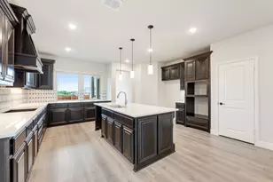 1013 River Oaks Dr, Godley, TX 76044 - Photo 9