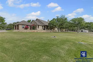1505 Whispering Oaks Ct, Granbury, TX 76049 - Photo 23
