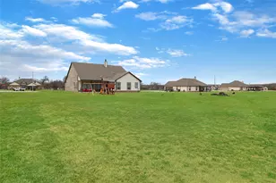 189 Chester Rd, Springtown, TX 76082 - Photo 27