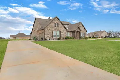189 Chester Road, Springtown, TX 76082 - Photo 1