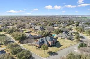 319 Winding Creek Ln, Waco, TX 76657 - Photo 3