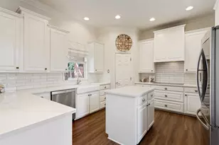 319 Winding Creek Ln, Waco, TX 76657 - Photo 13