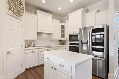 319 Winding Creek Lane, Waco, TX 76657 - Photo 15